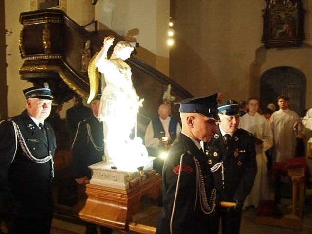 P1010370 – frame at 0m19s